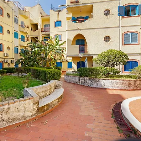 Casa Azul * Giardini-Naxos